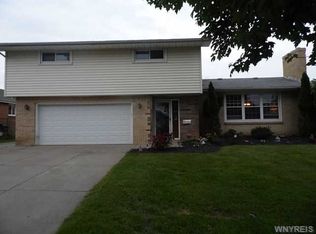 63 Campus Dr, West Seneca, NY 14224