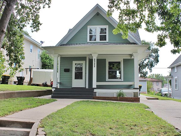 2nd image of 2322 Douglas St
