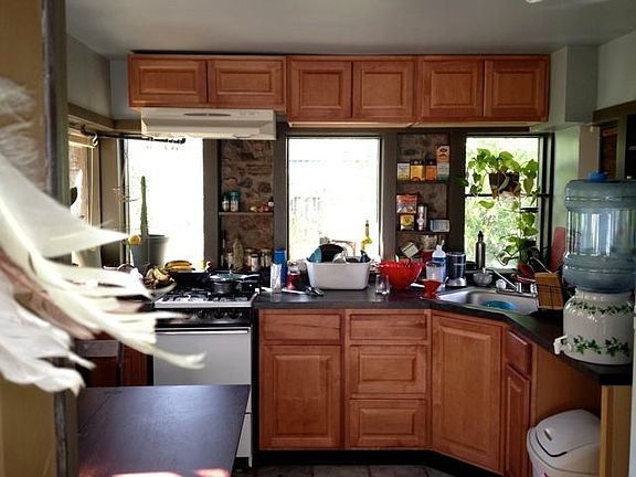 Garden Level, stone kitchen