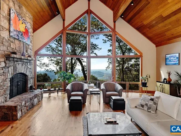 140 Oak Ln, Wintergreen Resort, VA 22967