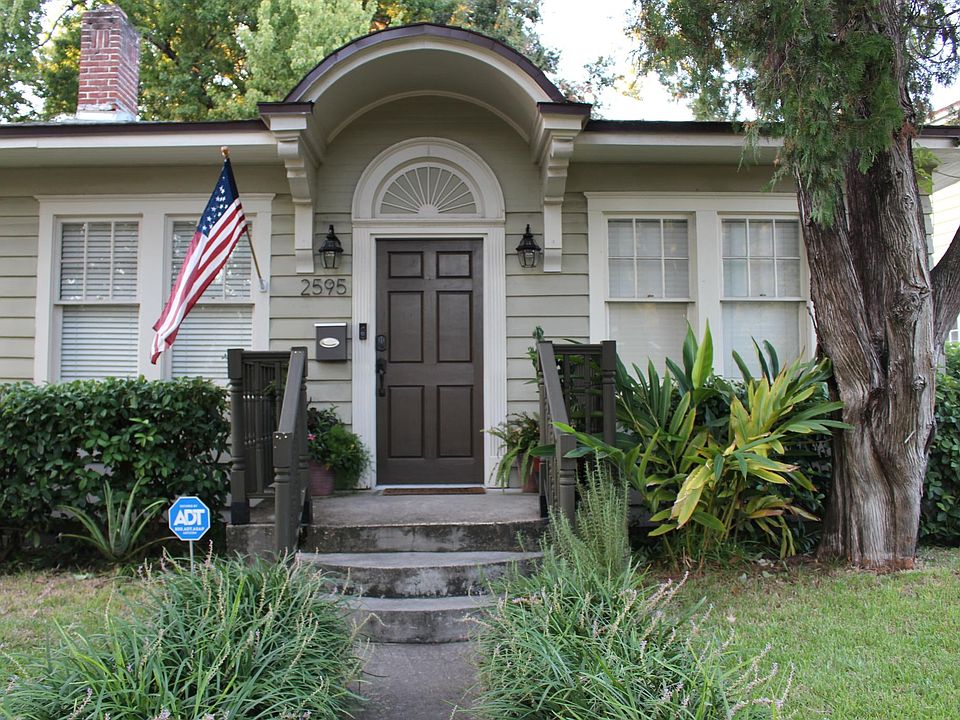 1st image of 2595 College St