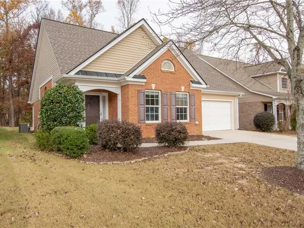 5629 Ashmoore Ct, Flowery Branch, GA 30542