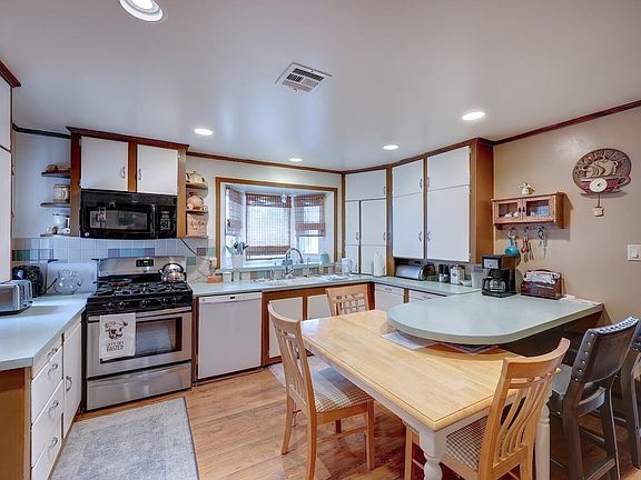 5th image of 1511 Lynn Ave