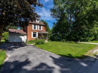 1762 6th Ave E, Owen Sound, ON N4K2V8