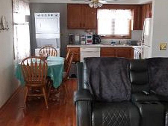 5th image of 6884 Nickis Ln
