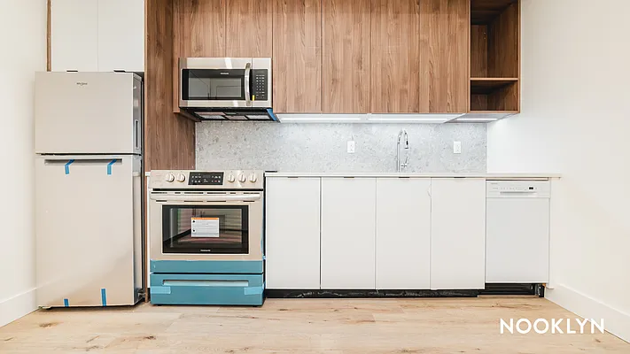 Rented by Nooklyn NYC LLC | media 29