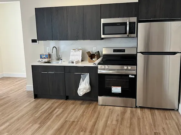 32-41 Steinway St #E2, Astoria, NY 11103