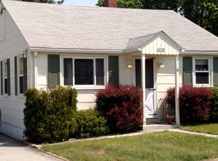 14 Locust Ct, Waterford, CT 06385