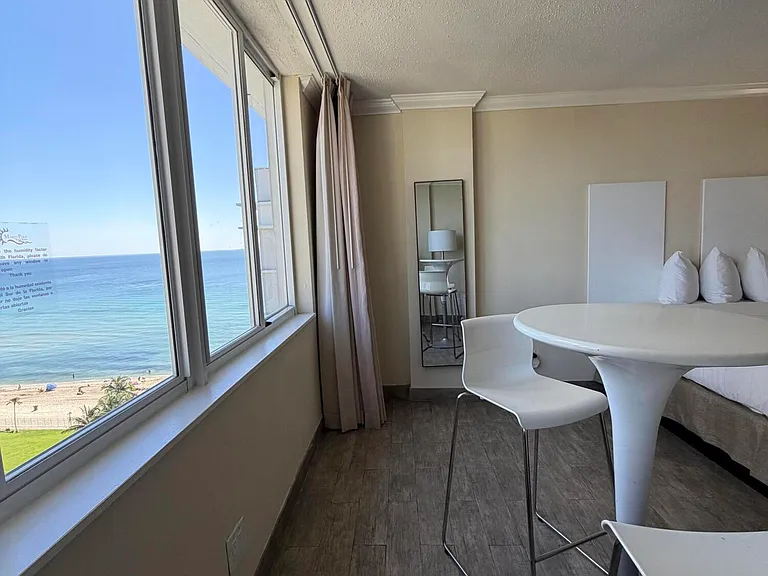 19201 Collins Ave #1122 — Photo 13