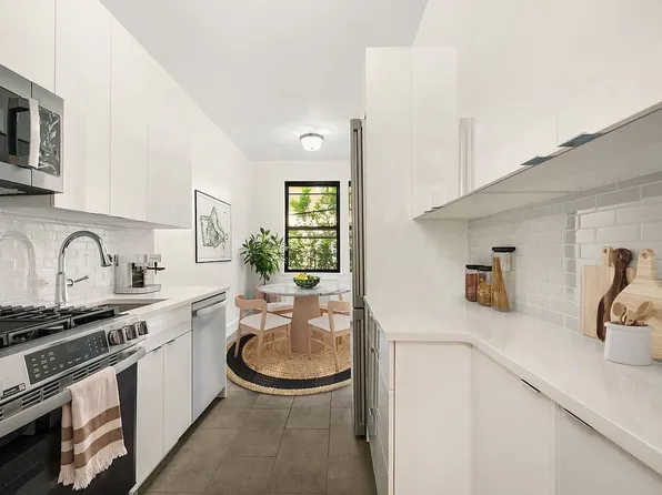 800 E 17th St APT 5A, Brooklyn, NY 11230