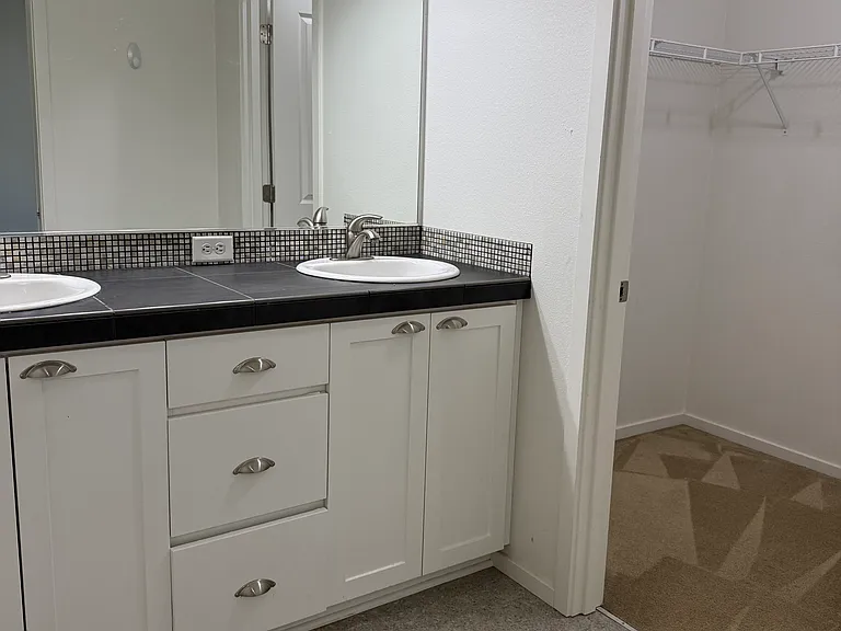 2218 NW Redelfs Way — Photo 25
