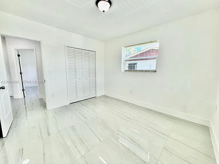 917 NW 103rd St #917 — Photo 11