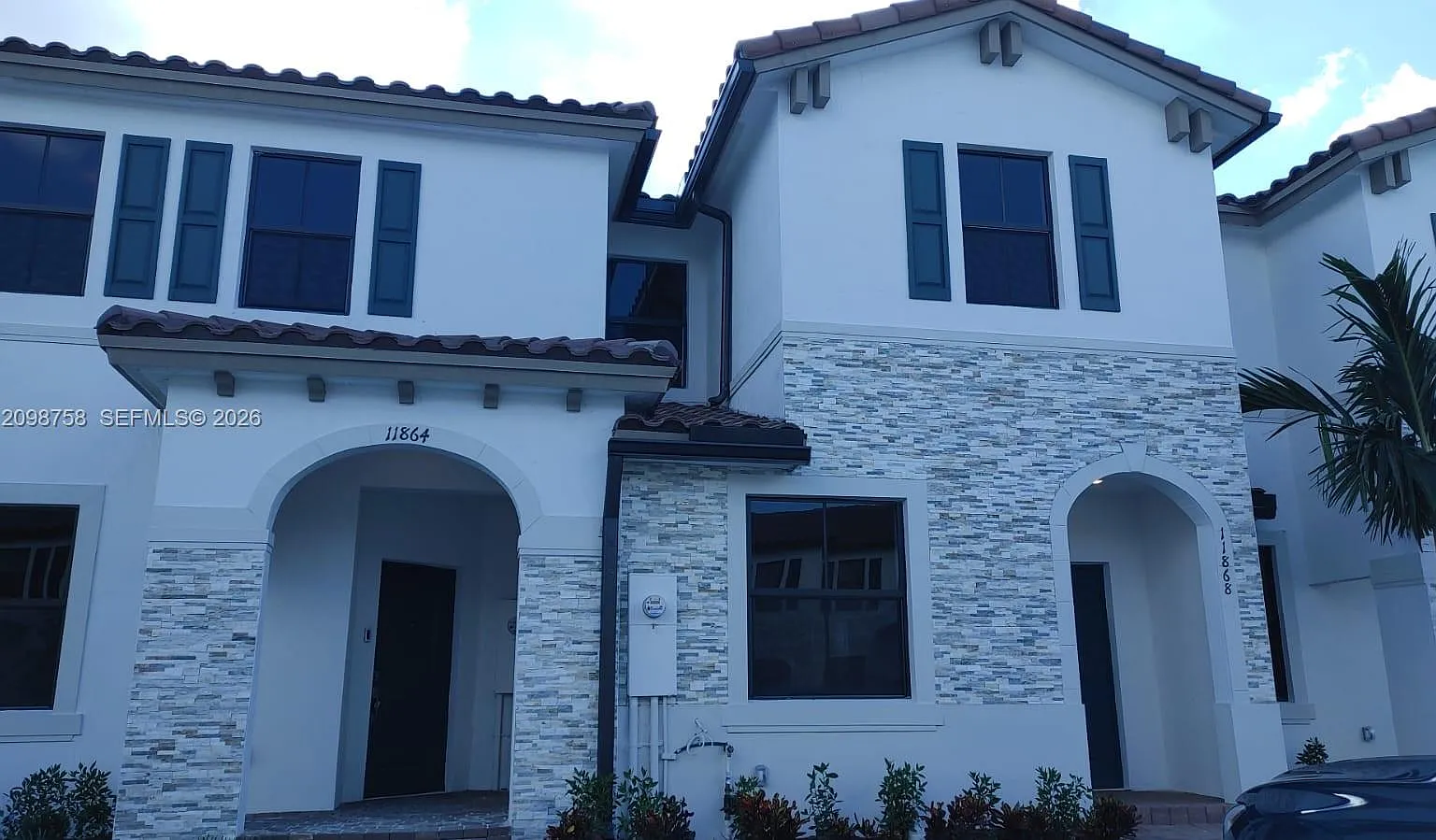 Silver Palm Residential — Photo 1