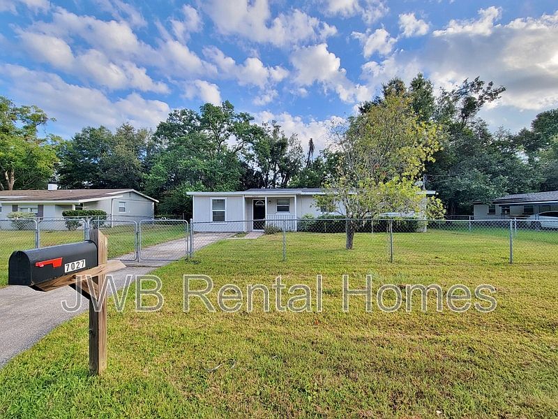 1st image of 7027 Red Robin Dr