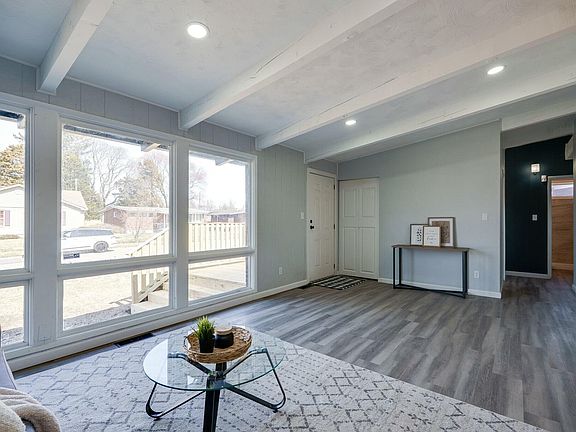 5th image of 603 Rosewood Ave