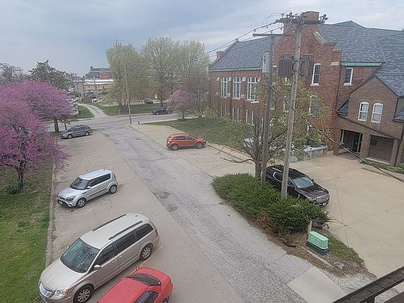 5th image of 216 S Mulanix St APT 304