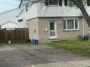 35 Debby Cres, Brantford, ON N3R7A4