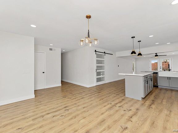 4th image of 10382 Greenford Dr