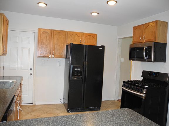 4th image of 29 Belmont Pl Uppr #