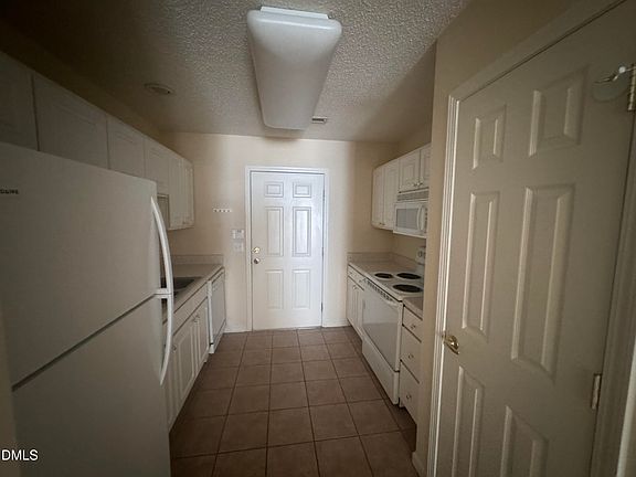 5th image of 11241 Avocet Ln APT 101