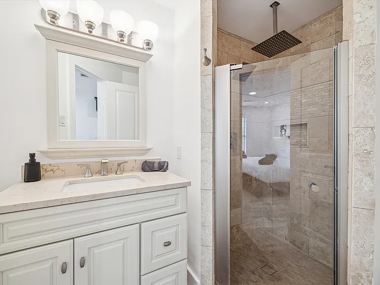 5631 Cerritos Dr — Photo 22