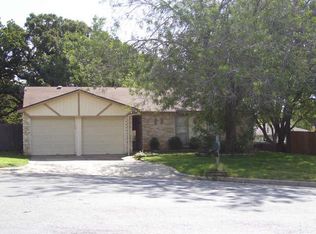 4304 N Lordsburg Ct, Arlington, TX 76017