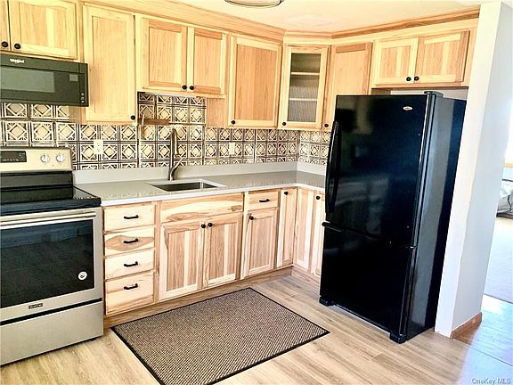 5th image of 1604 Parr Lake Dr