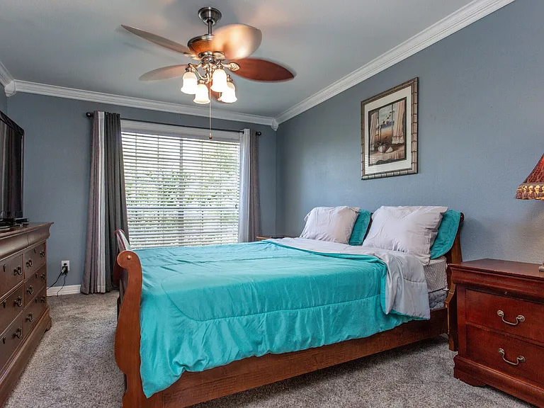 Riverwalk Apartment Homes — Photo 42