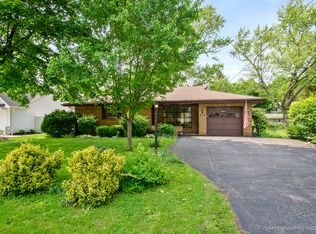 425 Douglas St, Oswego, IL 60543