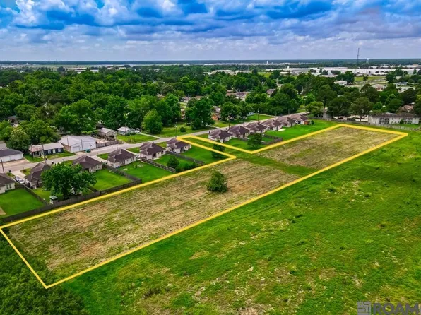Florida Ave, Pt Allen, LA 70767