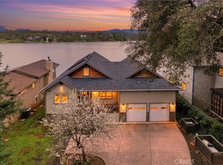 18793 N Shore Dr, Hidden Valley Lake, CA