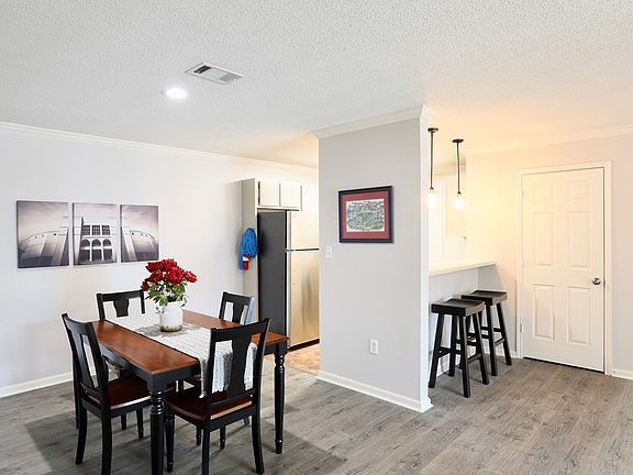 3rd image of 26 Private Road 3057 APT 7