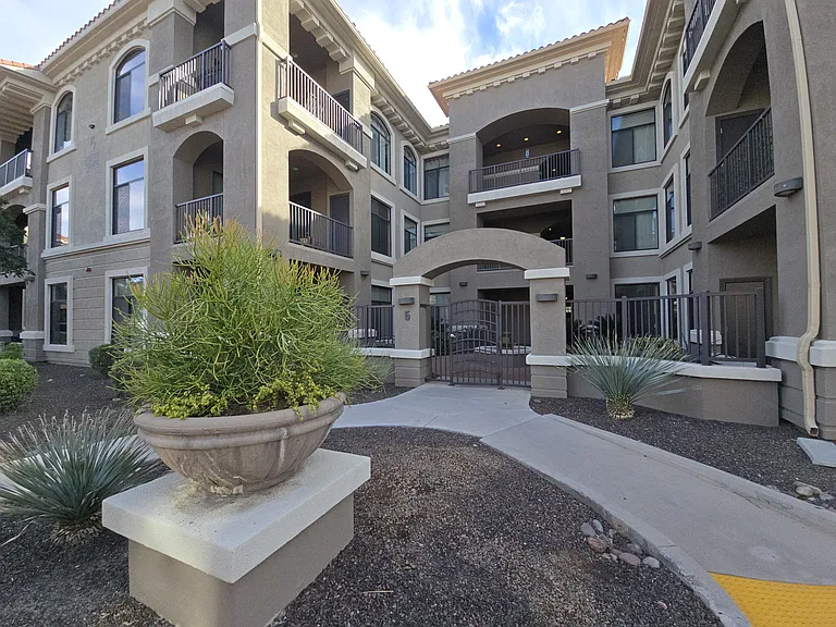 11640 N Tatum Blvd #1025 — Photo 2