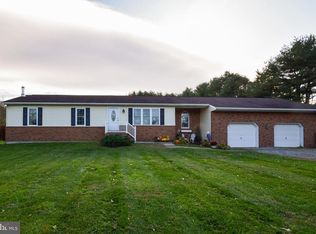 918 Thompson Rd, Fawn Grove, PA 17321