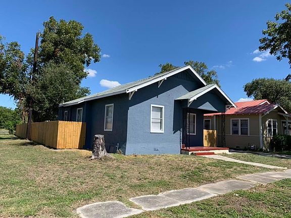3rd image of 421 E Highland Blvd
