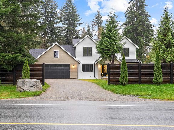 2nd image of 9756 Dewdney Trunk Rd