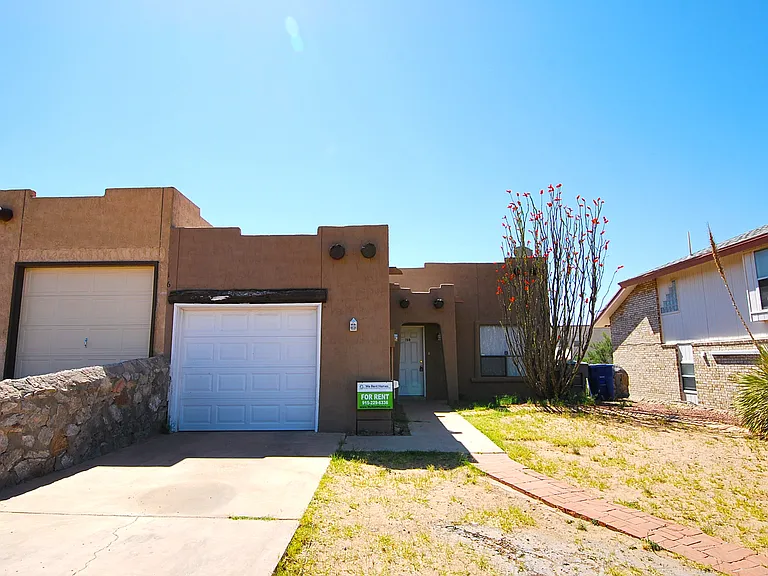 216 Cutlass Dr #B — Photo 1