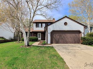 108 Appian Way, Vernon Hills, IL
