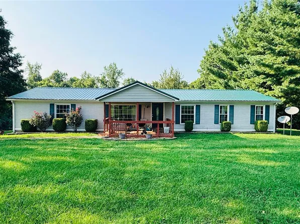 1527 Walnut Springs Rd, Greensburg, KY 42743