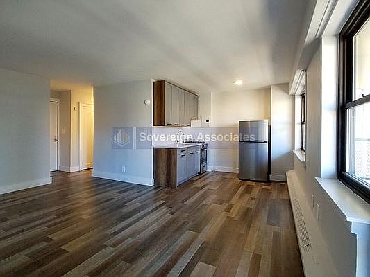 3rd image of 1365 St Nicholas Ave APT 3N