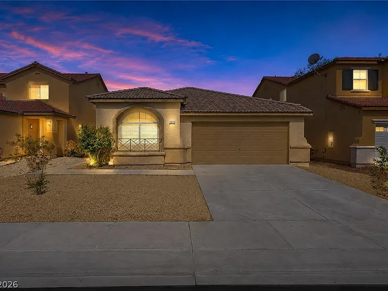 5618 Indian Springs St — Photo 1