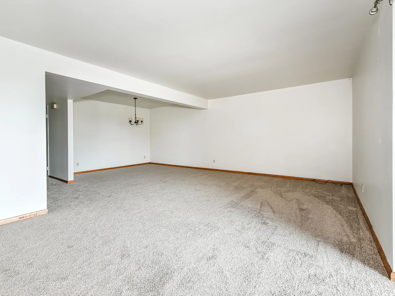 2 bed, $975 — Photo 3