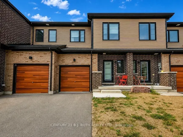 35 Pumpkin Corner Cres, Barrie, ON L9J 0T5