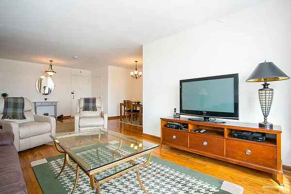 Sold by Abacus Properties | media 19