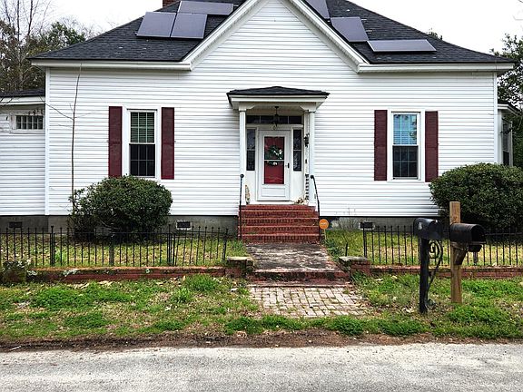 3rd image of 107 Whitridge Ln