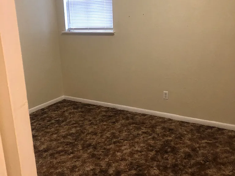 1109 Alameda Ave — Photo 7