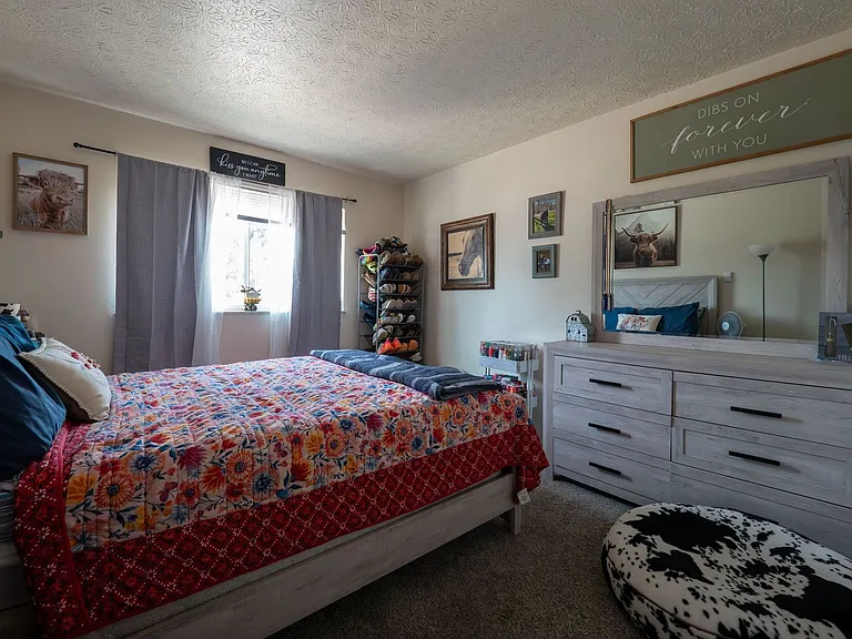 Allen Creek Apartments — Photo 35