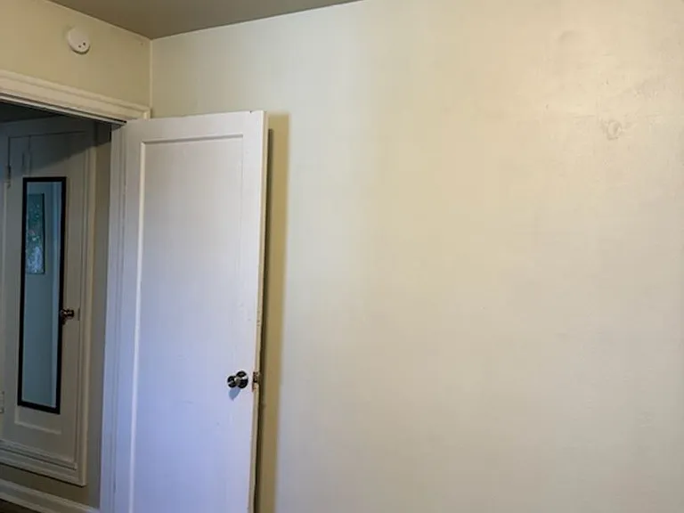 364 S 300 W — Photo 11