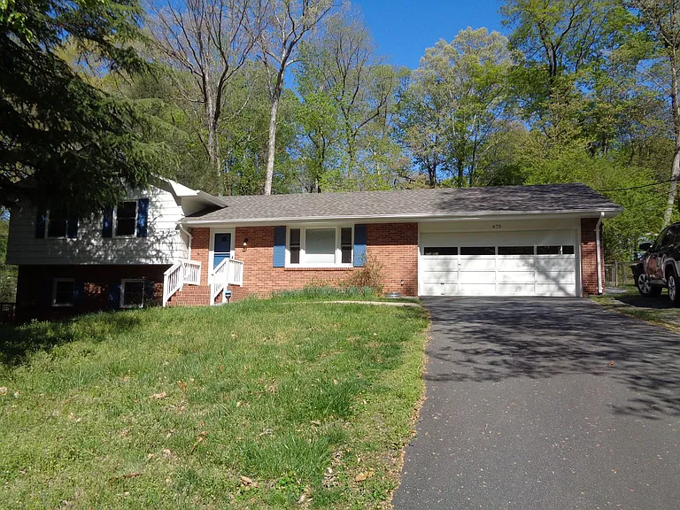 675 Alpine Rd — Photo 2