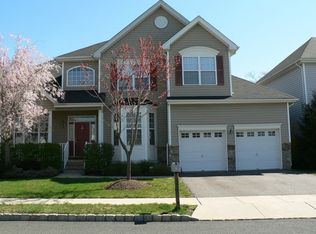49 Stirrup Ln, Flemington, NJ 08822